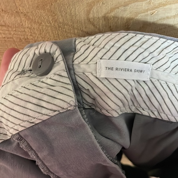 Loft size 8 Light Gray Color Mid-rise 4” Inseam The Riviera Shorts with Pockets - Picture 10 of 11